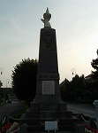 Cliquez ici pour voir l'image (Monument-morts11.JPG)